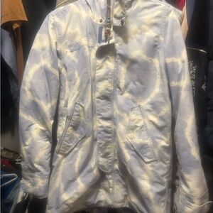 Gore Tex Burton Snowboarding Jacket White Tie-Dye